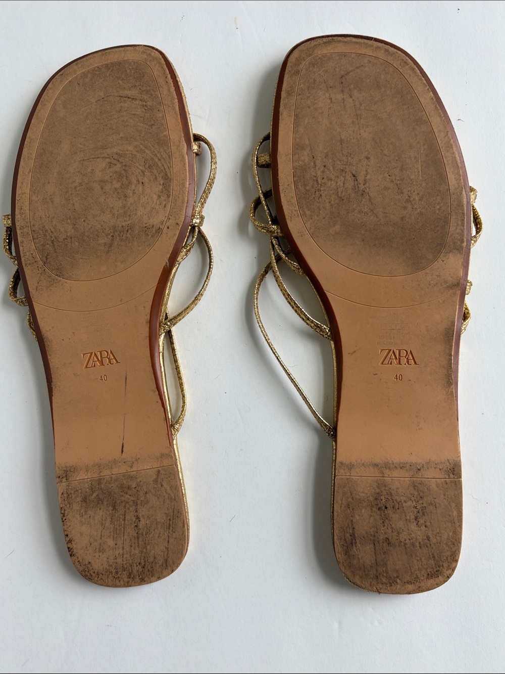 Zara Metallic Gold Strappy Thong Flat Sandals - Picture 4 of 5